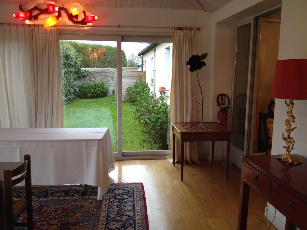 Hotel Le Petit Pont à Moncé-en-Belin Extérieur photo