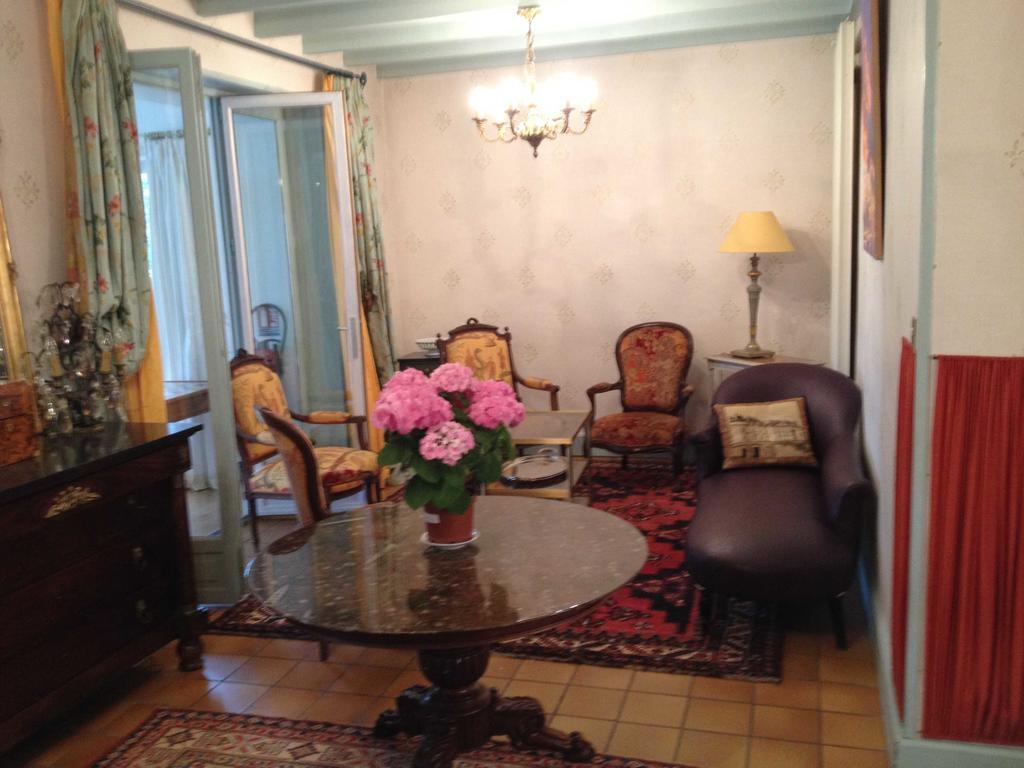 Hotel Le Petit Pont à Moncé-en-Belin Extérieur photo