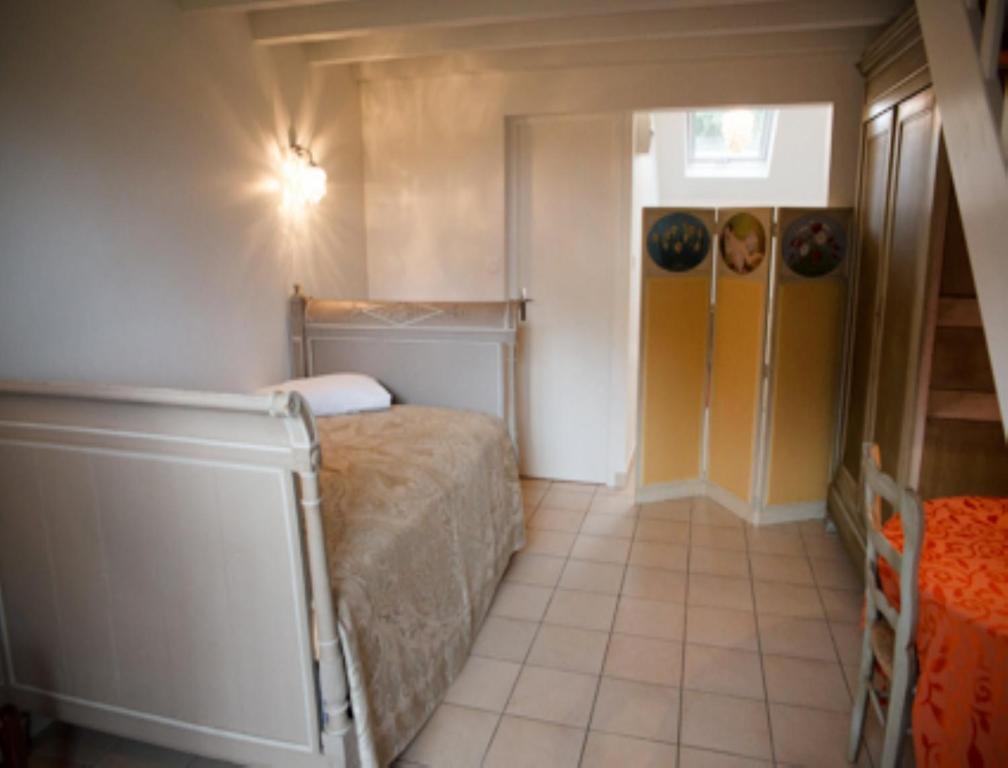 Hotel Le Petit Pont à Moncé-en-Belin Extérieur photo